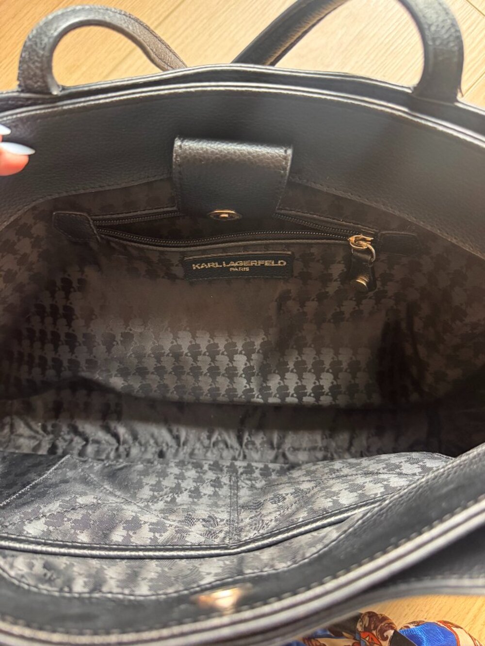 Karl Lagerfeld Paris Black Leather Dorine Handbag Tote Shoulder Purse - Picture 5 of 6